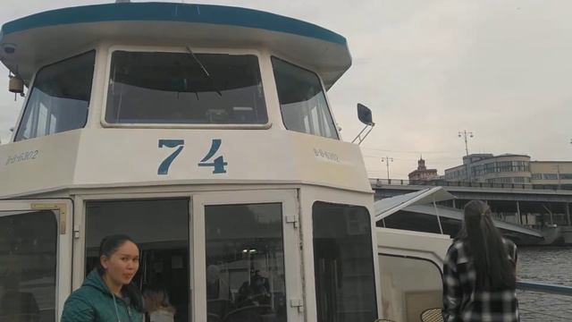 Идём по Москве реке. Отдыхаем... смотреть онлайн