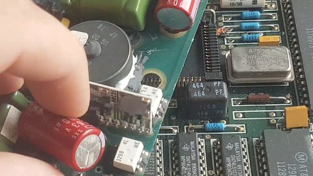 Обзор ценных радиодеталей внутри модуля питания сделанного в США! #palladium #gold #драгметаллы 984 смотреть онлайн