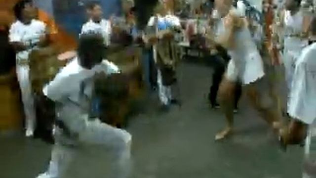 Escola Nestor Capoeira-Maculele смотреть онлайн