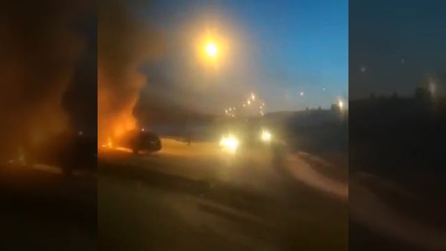 На Угольной во Владивостоке горит машина смотреть онлайн