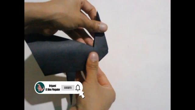 Origami Crow | Origami de Cuervo | 乌鸦折纸 | रेवेन ओरिगेमी | レイヴン折り紙 | الغراب اوريغامي - John Montroll смотреть онлайн