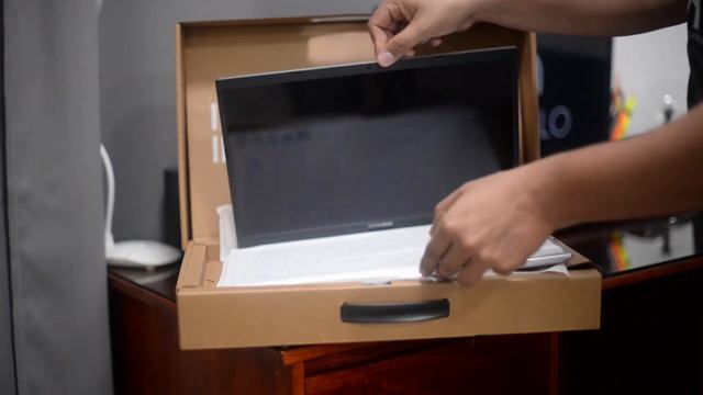 Asus VivoBook 15 OLED | Modelo K513EA - Unboxing смотреть онлайн
