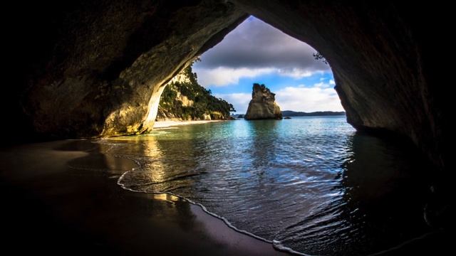 - autogenic training - close your eyes and relax - In A New World смотреть онлайн