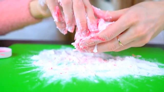 Копия видео "DIY КРУТОЙ ЧЕХОЛ КАК ЕГО СДЕЛАТЬ! ПОДАРОК НА НОВЫЙ ГОД" смотреть онлайн