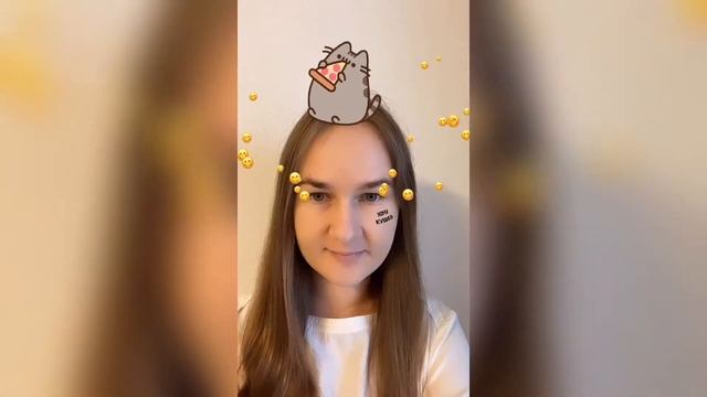 Маска с летящими из глаз частицами и 2Д объектом над головой + текст на щечке смотреть онлайн