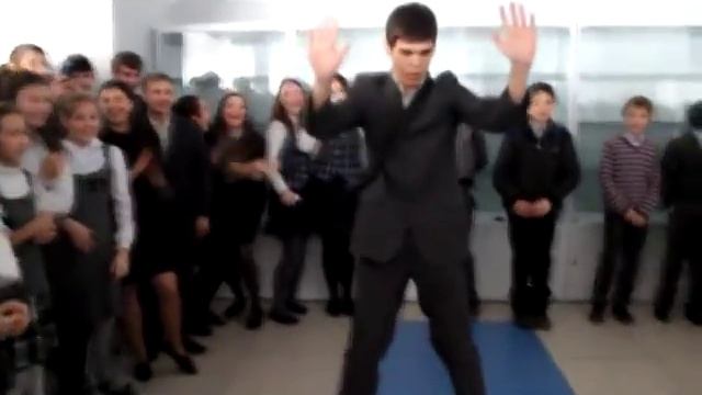 Звезда танцпола-2, Влад vs холоп смотреть онлайн