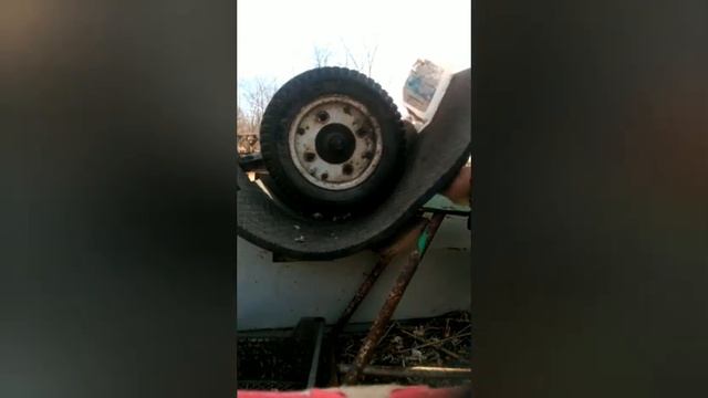 Лущим чеснок быстро. Испытание комбайна разделителя головок чеснока на зубки смотреть онлайн