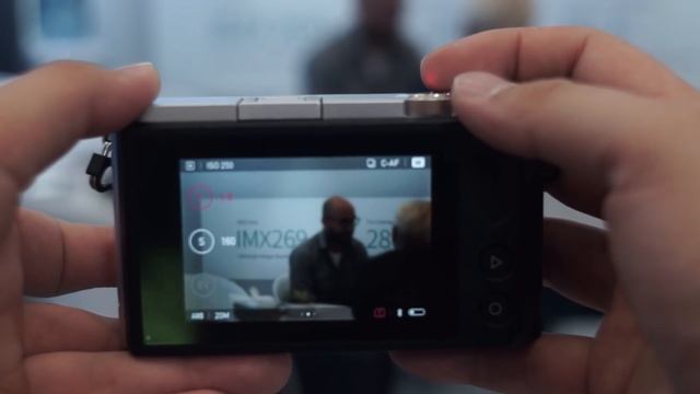 Xiaoyi Yi M1 Hands On & Quick Review | Xiaomi Camera смотреть онлайн
