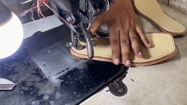 Как сделать кожаные сандалии Peshawari (720p). смотреть онлайн