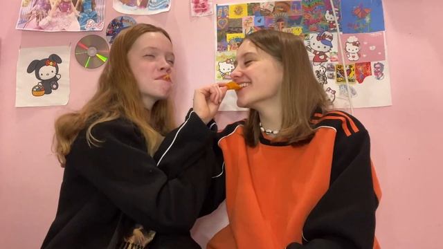 едим ВОНЮЧИЕ ТУРЕЦКИЕ СЛАДОСТИ смотреть онлайн