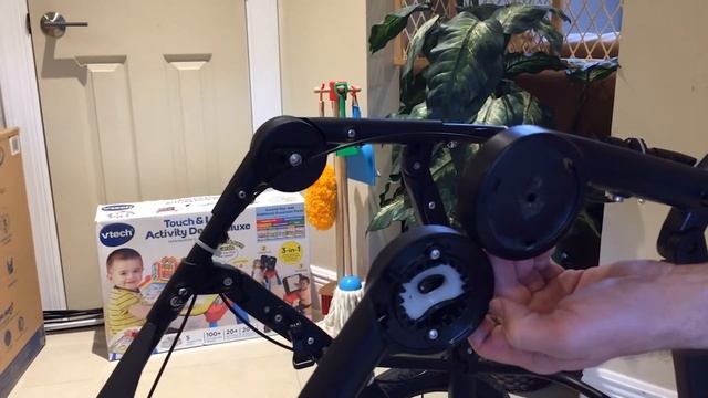 Graco RoadMaster Jogger Folding Mechanism Hack / Mod смотреть онлайн
