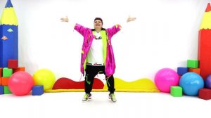 Зарядка "В здоровом теле- здоровый дух!" из альбома "Нататанцы" Наталии Миединовой.Тётя PANDA