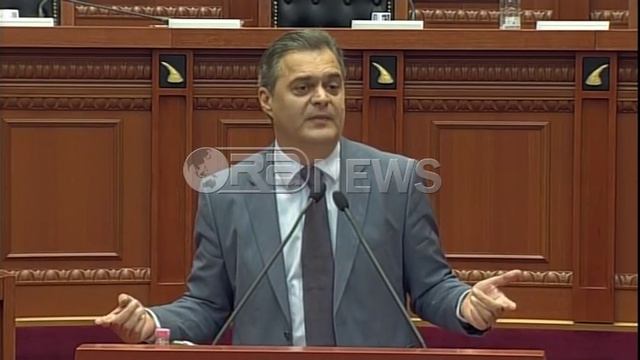 Ora News – Blushi tregon: Kur Edi dhe Mimi ziheshin me njëri tjetrin… смотреть онлайн