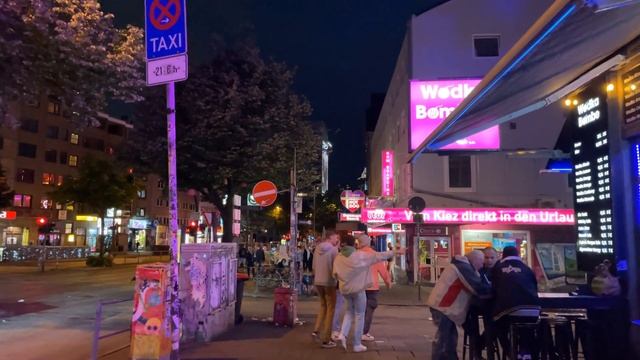Hamburg Nightlife 4K Walking Tour Red Light District l Reeperbahn ?? смотреть онлайн