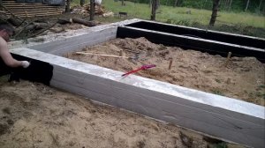 Гидроизоляция внутренней части ленточного фундамента под обратную засыпку своими руками.