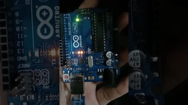 Tutorial Memodifikasi Sketch Blink Pada Arduino Uno смотреть онлайн