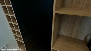Витрина в алюминиевом профиле со стеклом на кухне
