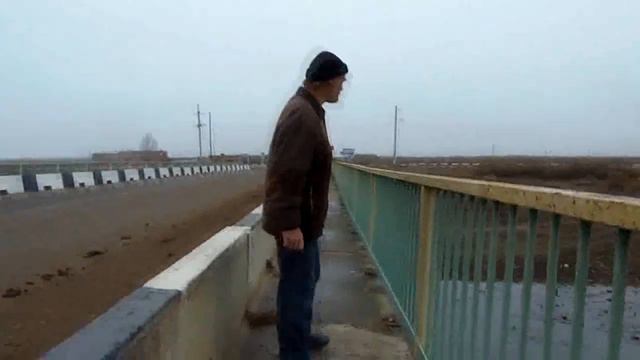 На мосту смотреть онлайн