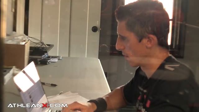 Jeff Cavaliere Meal Plan and Workout (1 FULL DAY!) смотреть онлайн