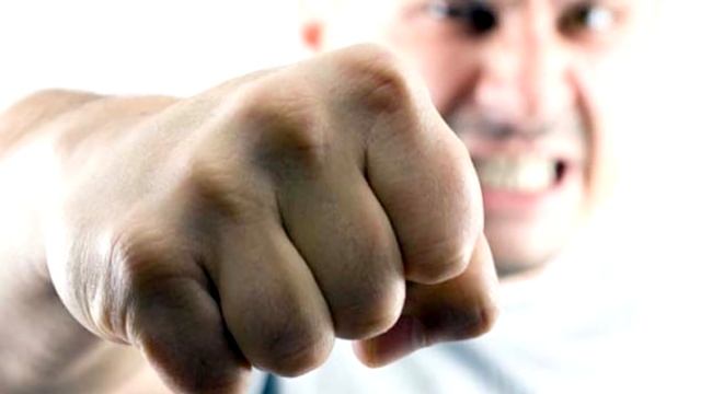 ШКАФДАН ЖИНОЯТЧИ ЧИКДИ !!! смотреть онлайн