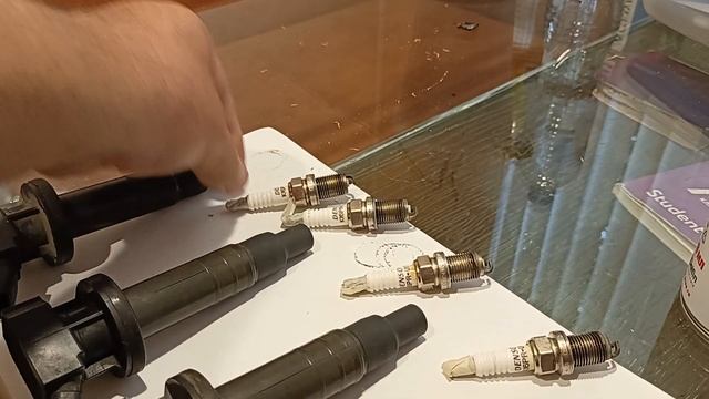 Тойота Королла замена наконечников на катушках зажигания+тефлоновая смазка смотреть онлайн