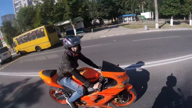 Богдан на Honda Hornet. Часть 3 Бровары - Киев смотреть онлайн