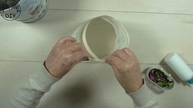 2 Ideas Mira lo que hago con papel higiénico y cola / Decoración económica смотреть онлайн