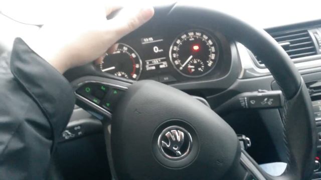 Skoda Rapid Стук при повороте руля смотреть онлайн