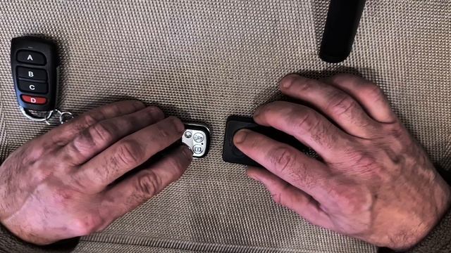 Брелок для шлагбаума, ворот. Дублирование брелоков, программирование. Дубликатор. смотреть онлайн