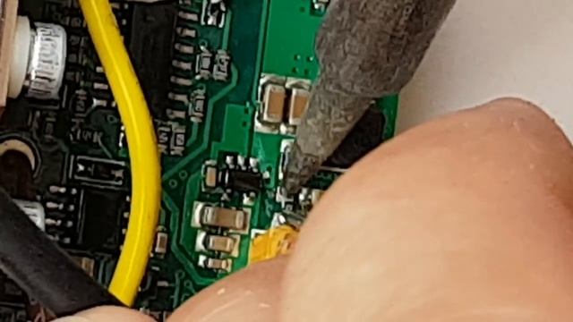 Разборка/сборка и пайка контроллера ninebot ES2 смотреть онлайн