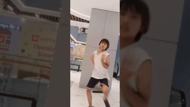 (K POP IN PUBLIC)BLACK PINK_PINK VENOM DANCE COVER BY YE YINT FROM MYANMAR смотреть онлайн