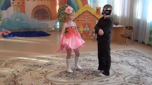 Старшая группа. Дюймовочка и жук смотреть онлайн