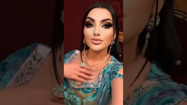 Farzonai Khurshed new video / Фарзонаи Хуршед ман фигура 90-60!!!