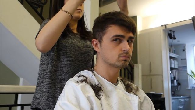 Cutting My Hair смотреть онлайн