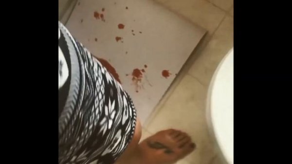 Кровавый коврик для ванной (blood bath mat)