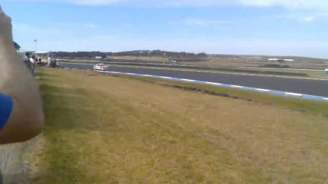 Phillip Island Classic weekend Old Group A смотреть онлайн