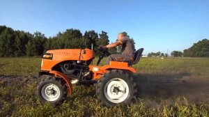 Минитракторы Кентавр Т-15  и Т-18 в работе с плугом и почвофрезой