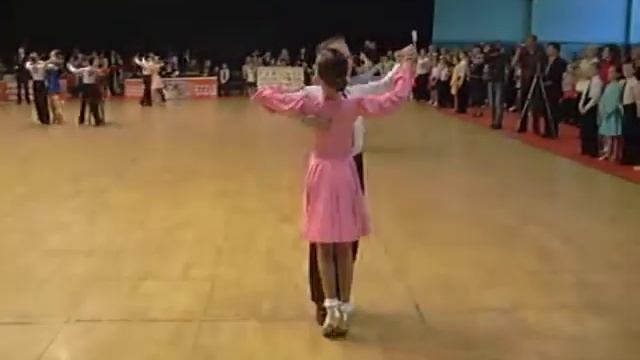 Бальные танцы Кубок ЦСКА 2010, Д2 Е Русанов-Козлякина смотреть онлайн