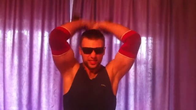 Will Power "В ЖОПУ ЖИМ ЛЕЖА, КАЧАЕМ ТРИЦЕПС ДОМА" Вил Павер смотреть онлайн