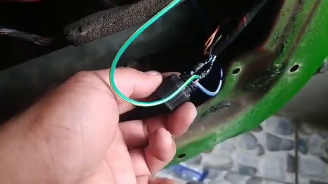 Pano magConvert ng Universal Doorlock sa Mitsubishi Lancer Pizza... смотреть онлайн