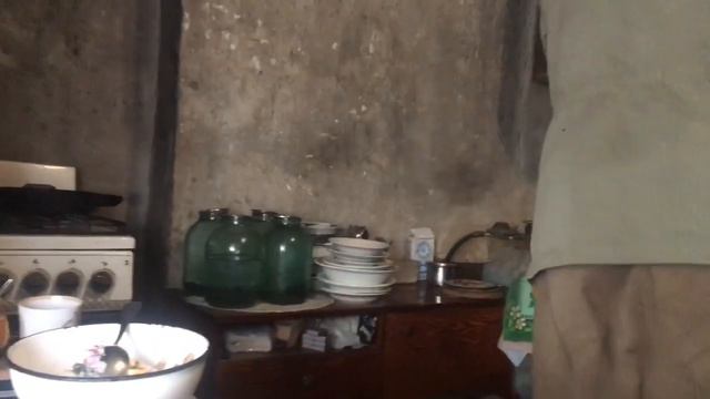 У мужа футболка десятилетней давности, вот это экономный😂😂😂.Подарок от Юрасика💐.