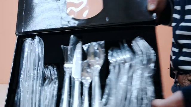 Обзор дизайнерского набора столовых приборов от Алёны Ахмадуллиной смотреть онлайн