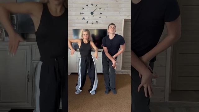 Врываемся в выходные смотреть онлайн