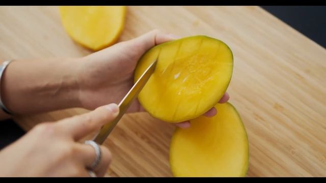 Как чистить манго с косточкой в домашних условиях правильно. смотреть онлайн