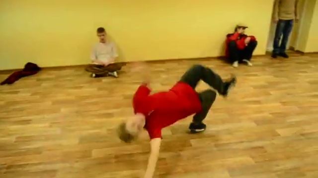 Никита Склюев/брейк-данс смотреть онлайн