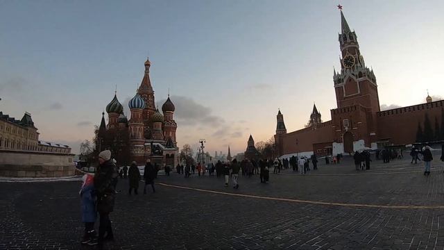 Новогодние?каникулы в Москве часть2.Сургут-Москва✈️Охотный ряд Ленин ГУМ Куранты Красная площадь смотреть онлайн