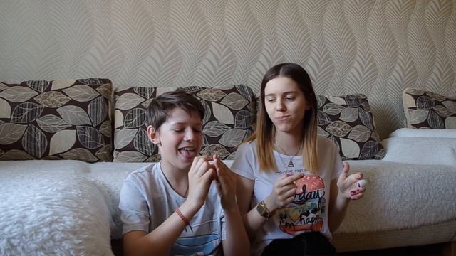TwoTubers/HARIBO/пробуем море и мармеладки^-^