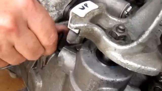 VW MK4, MK5, and MK6 5 speed shifter adjustment for 02J and MQ250 transmissions смотреть онлайн