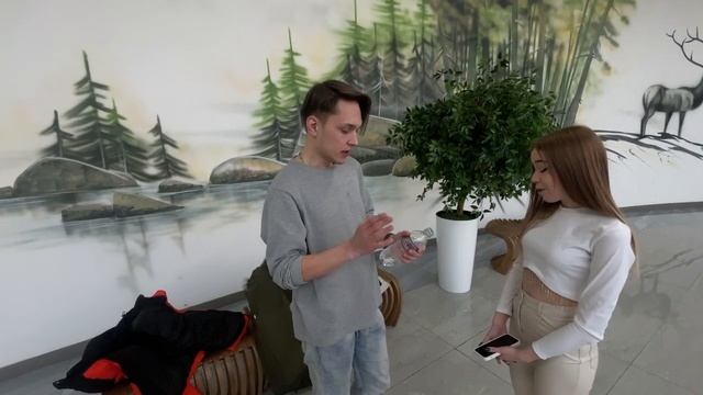 СДЕЛАЛ ДЕВУШКЕ ПОДАРОК НА 14 ФЕВРАЛЯ. смотреть онлайн