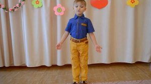 Конкурс чтецов в детском саду.  Гареев Артем 5 лет.